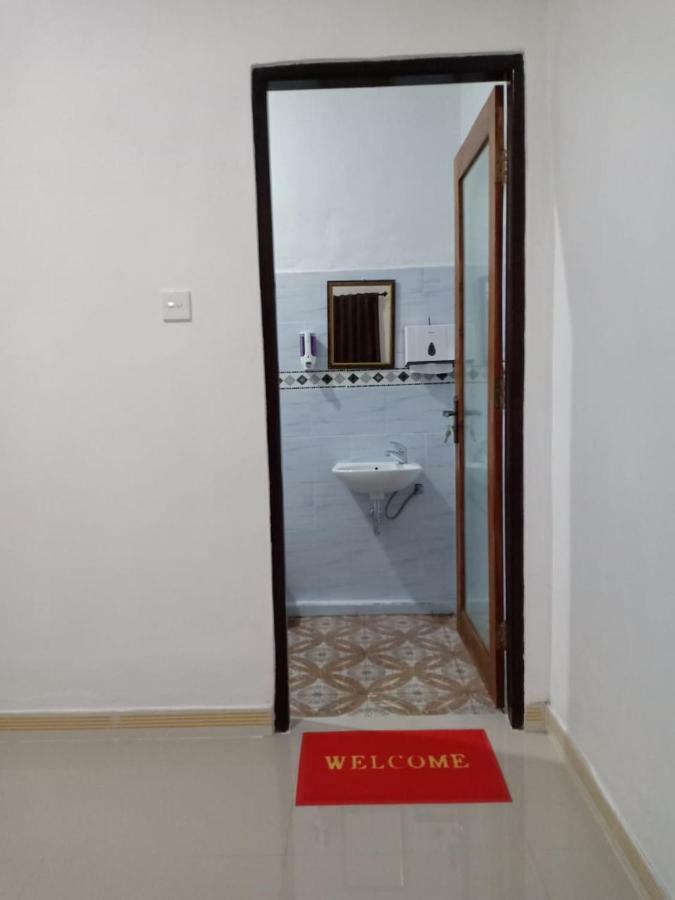Santhi Guna Bungalow Toyapakeh Exterior foto